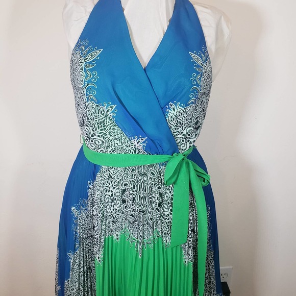 Max and Cleo Dress 10 Accordion Pleat Blue Green Racerback - Picture 2 of 10